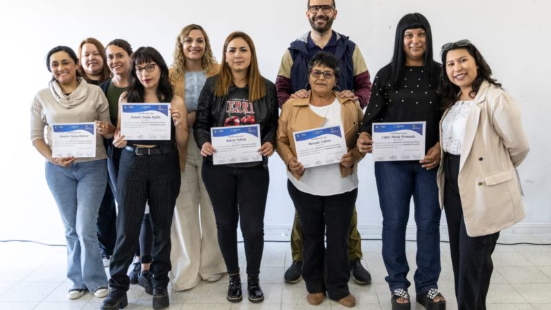 130 personas recibieron la certificación por cursos realizados en los Centros Tecnológicos Comunitarios