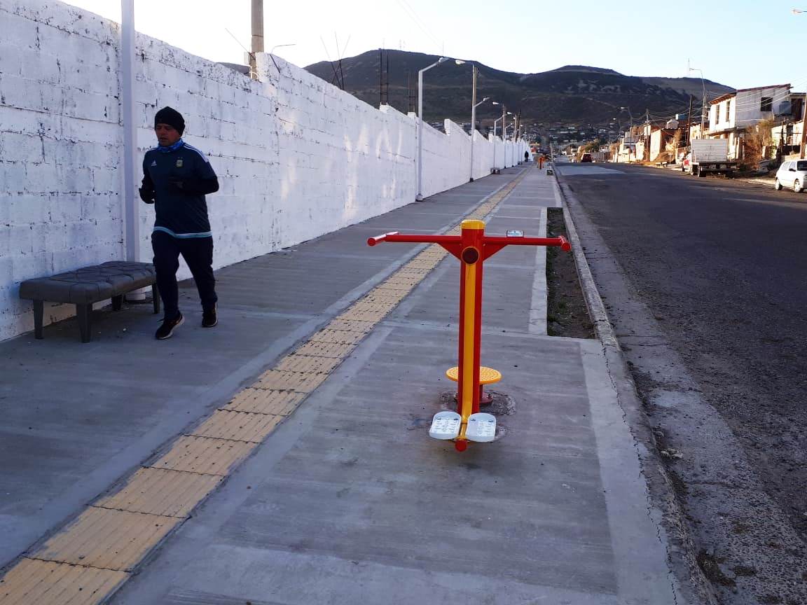 La obra del paseo aeróbico de barrio José Fuchs está próxima a su finalización 