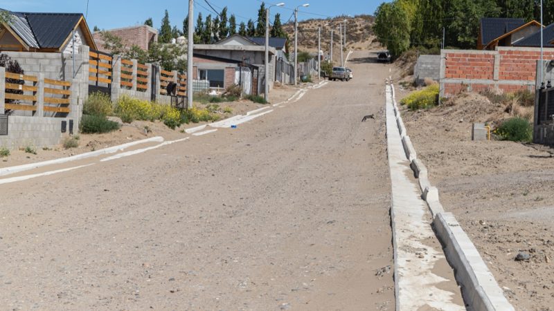 El Municipio avanza en la construcción de cordones cuneta en distintos sectores de la ciudad