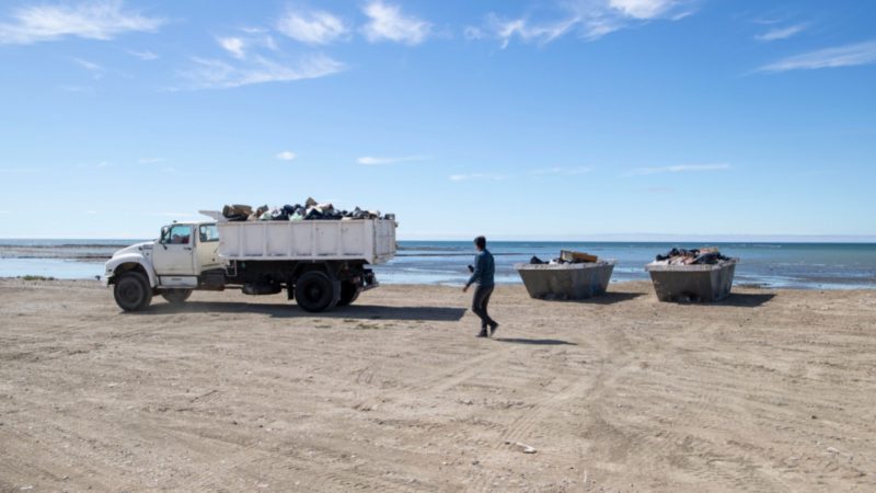 El Municipio concretó una nueva limpieza de playas en barrio Stella Maris