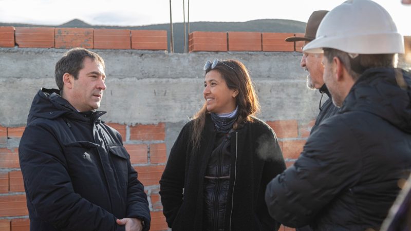 Luque y Macharashvili recorrieron el avance de obra de una fábrica de embutidos