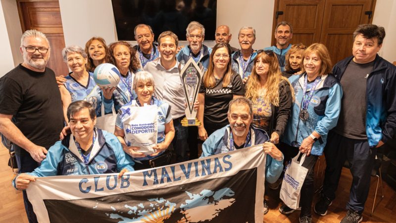 Luque recibió a los subcampeones sudamericanos de newcom