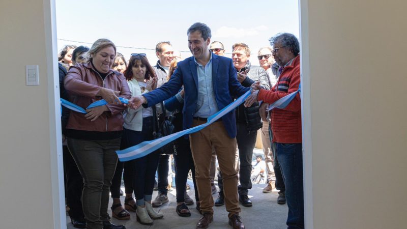 Luque inauguró la sede de la Vecinal Stella Maris y licitó un nuevo tramo del Paseo Costero