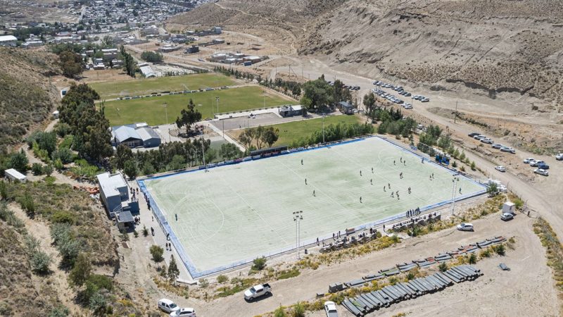 Luque inauguró el nuevo césped sintético de Calafate Rugby Club