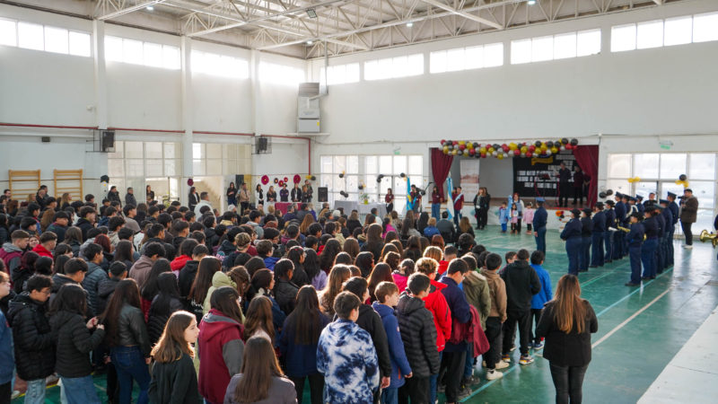 La Escuela Hipólito Yrigoyen festejó sus 40 años como pilar educativo de Km. 3