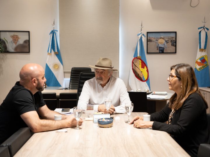 Othar recibió al presidente de la FEDUA por la apertura de la Academia de Líderes Voluntarios en Comodoro