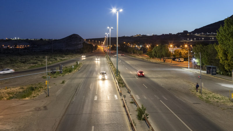 Prueba piloto: el Municipio y la SCPL instalaron luminarias LED en un tramo de la Ruta N° 3