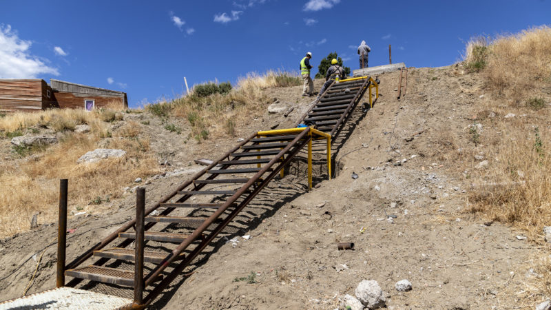 El Municipio construyó una escalera que mejora el acceso a los vecinos en la zona del 30 de Octubre