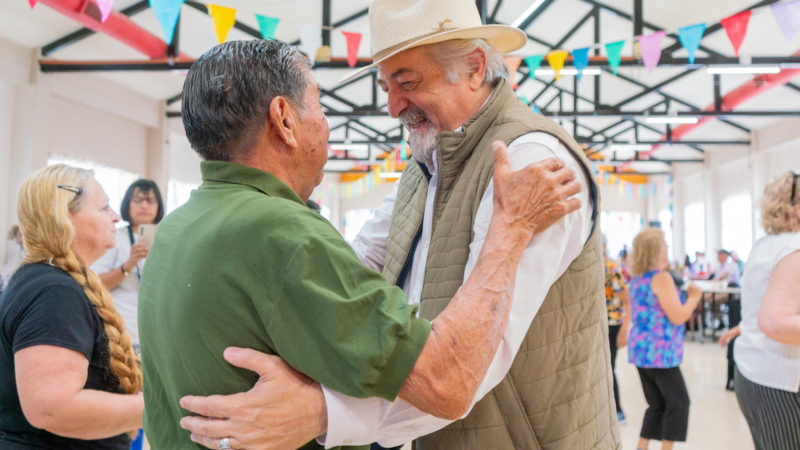 Othar visitó la Colonia de Adultos Mayores en Saavedra