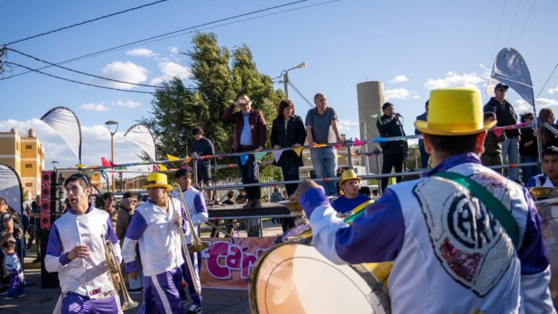 Los comodorenses acompañaron la primera jornada del pre carnaval 2025